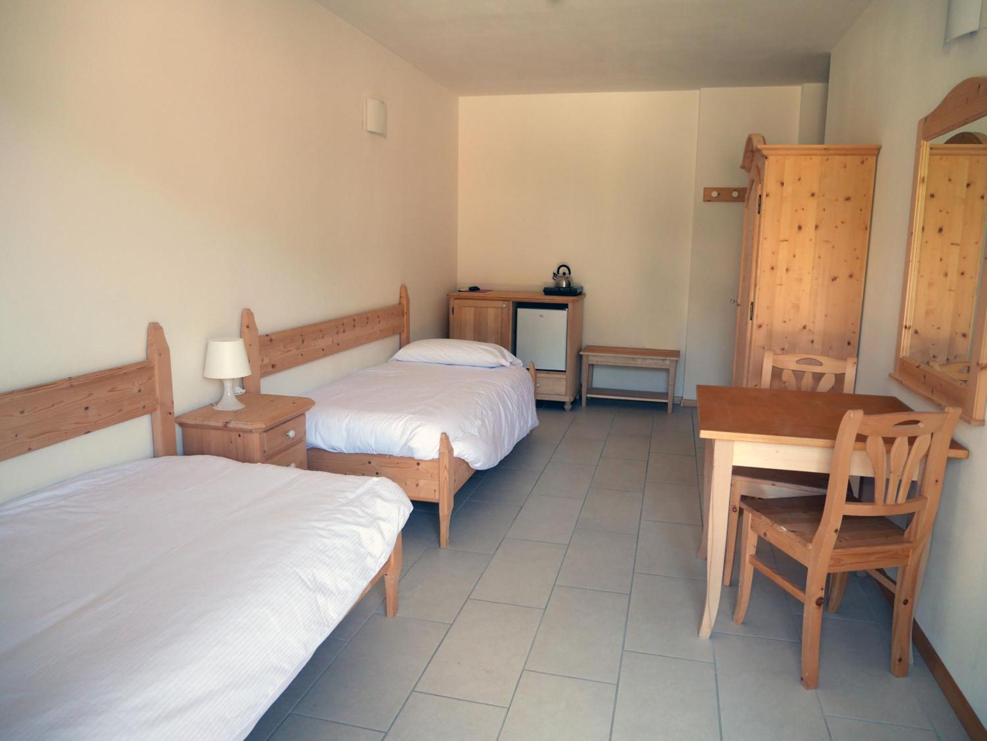 Hotel Elbele Garni Folgaria Oda fotoğraf