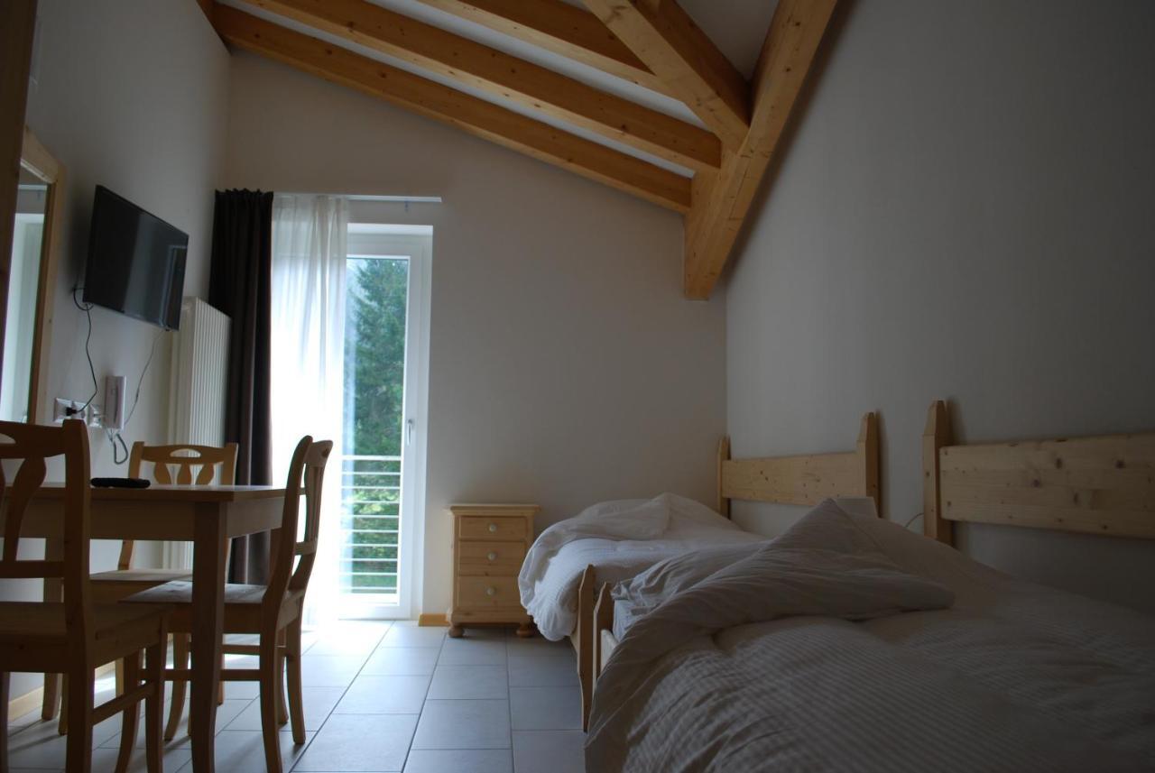 Hotel Elbele Garni Folgaria Oda fotoğraf