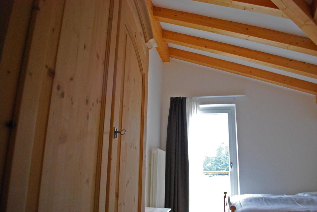 Hotel Elbele Garni Folgaria Oda fotoğraf